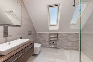 Photo 17- click for photo gallery